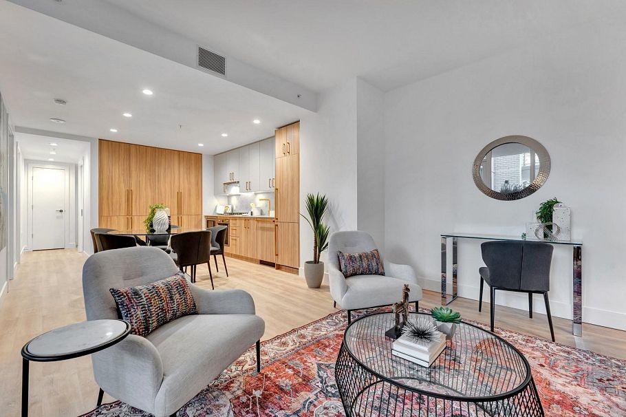 105 2325 Emery Court North Vancouver, BC - 5