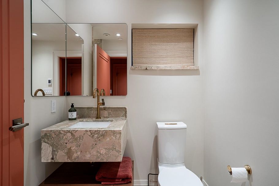 3575 Mayfair Avenue Vancouver, BC - 35