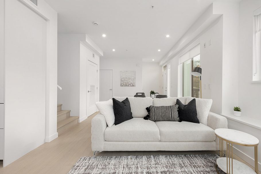 807 W 33rd Avenue Vancouver, BC - 10