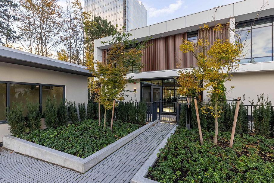 106 5987 Wilson Avenue Burnaby, BC - 2