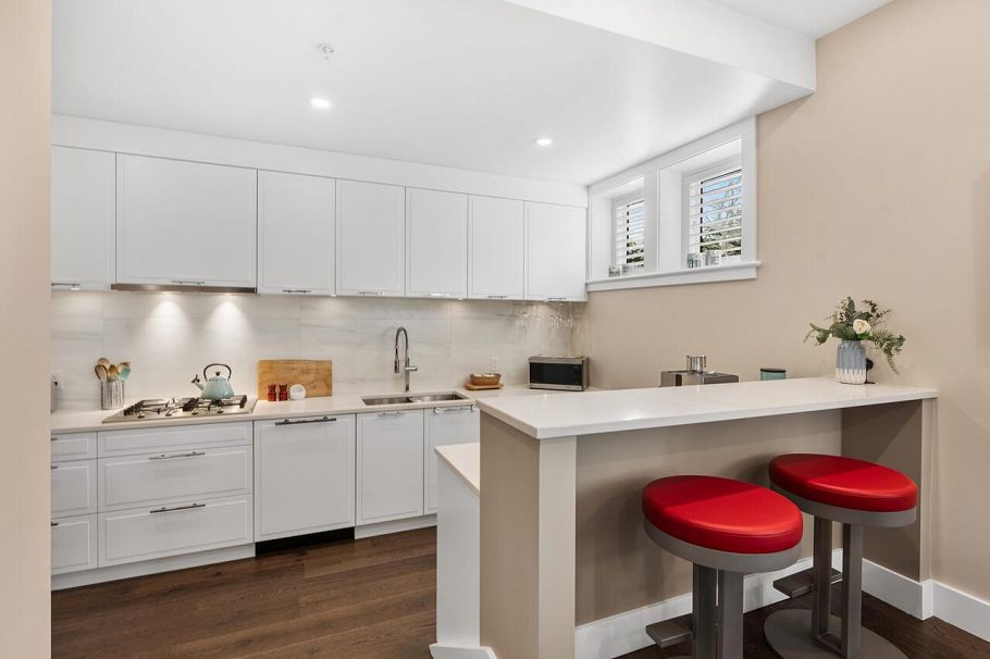 2898 Yukon Street Vancouver, BC - 9