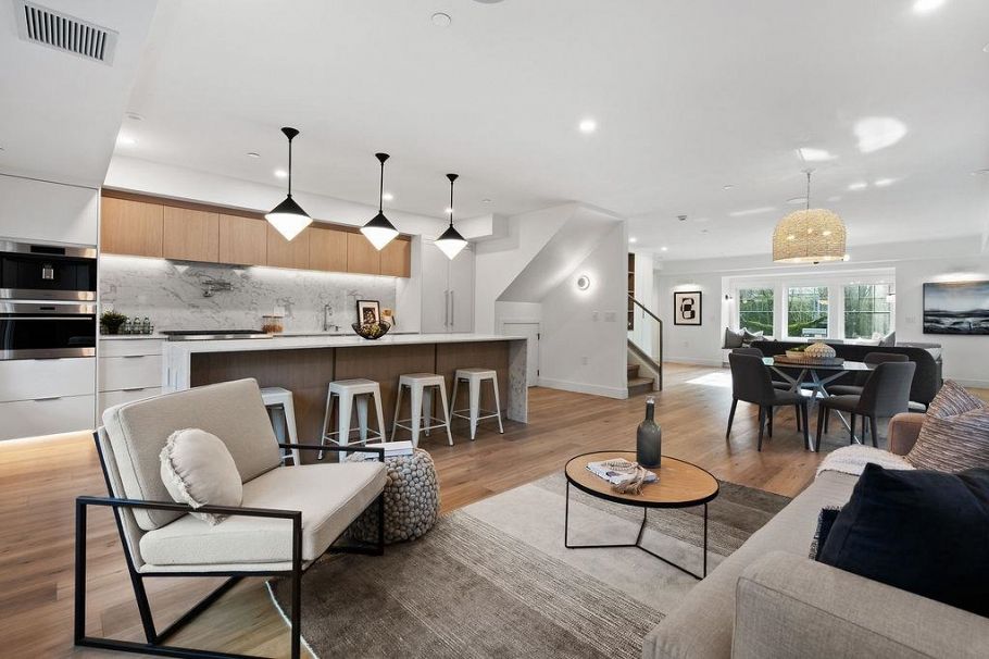 1141 W 33rd Avenue Vancouver, BC - 9