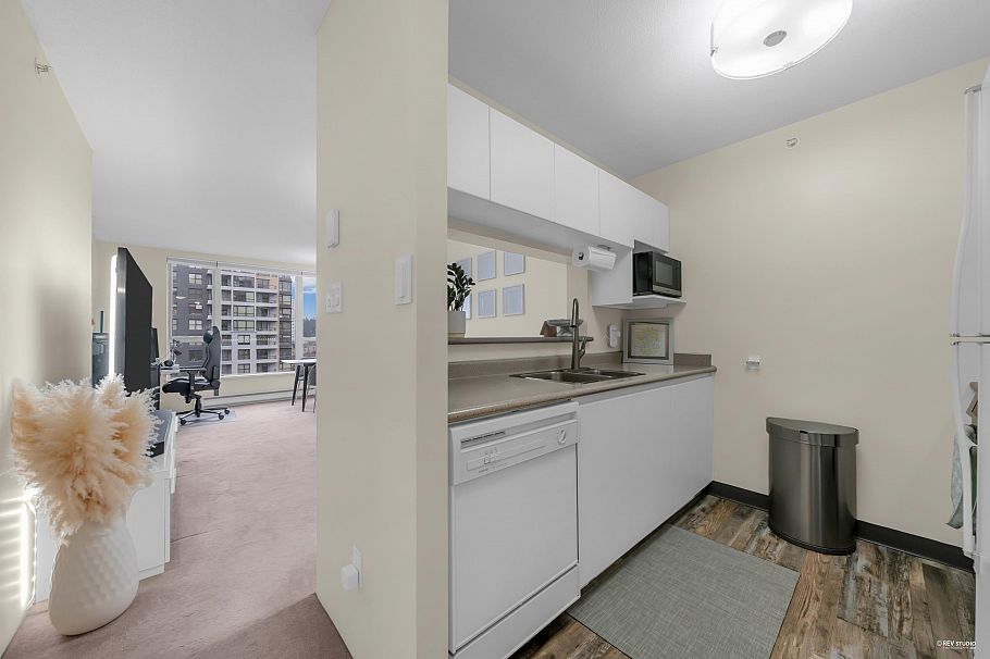 1408 5189 Gaston Street Vancouver, BC - 17