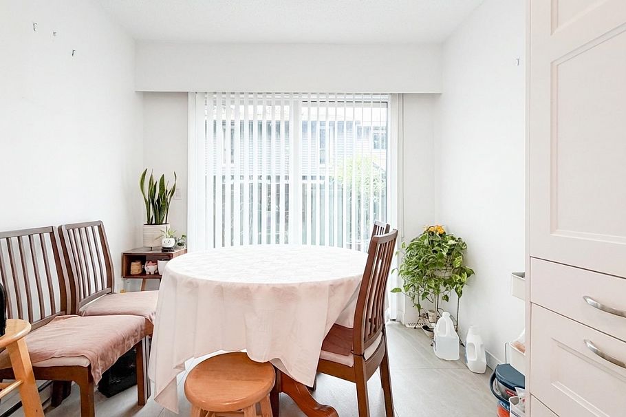 7438 Echo Place Vancouver, BC - 9