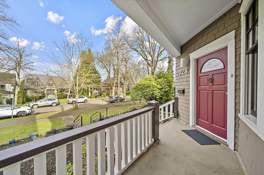 1928 W 13th Avenue Vancouver, BC - 3