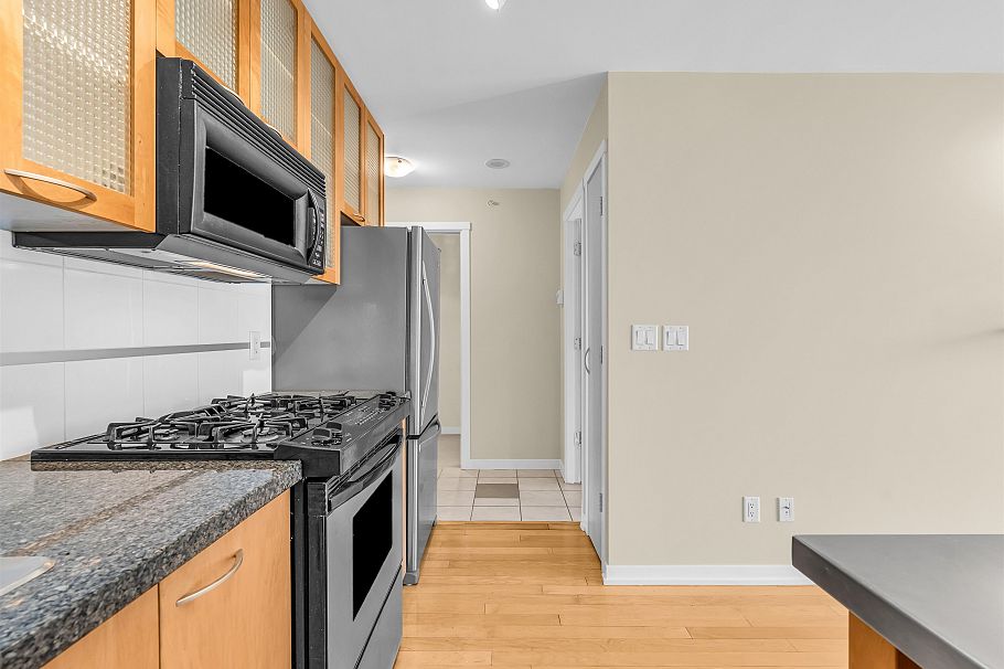 2208 969 Richards Street Vancouver, BC - 4