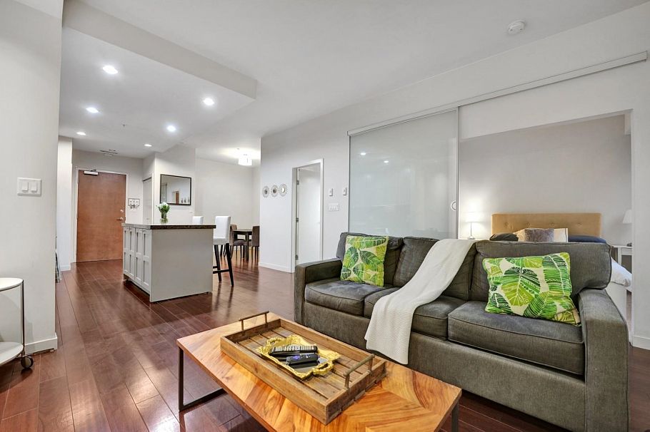 407 1333 W Georgia Street Vancouver, BC - 12