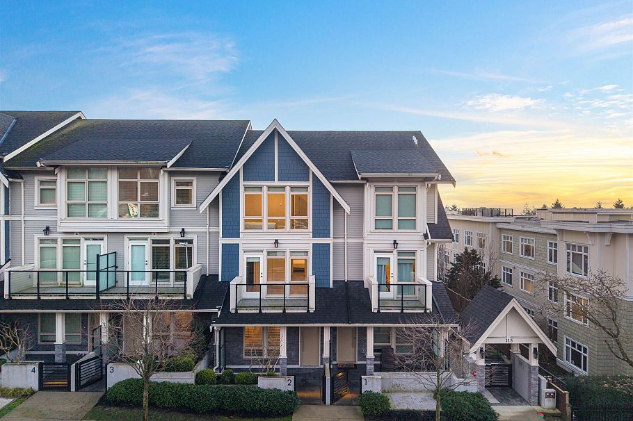 2 115 W Queens Road North Vancouver, BC - 1