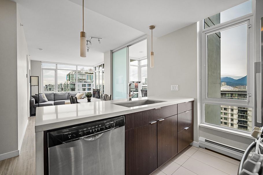 1702 1775 Quebec Street Vancouver, BC - 12