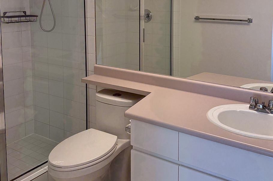 216 3250 W Broadway Vancouver, BC - 25