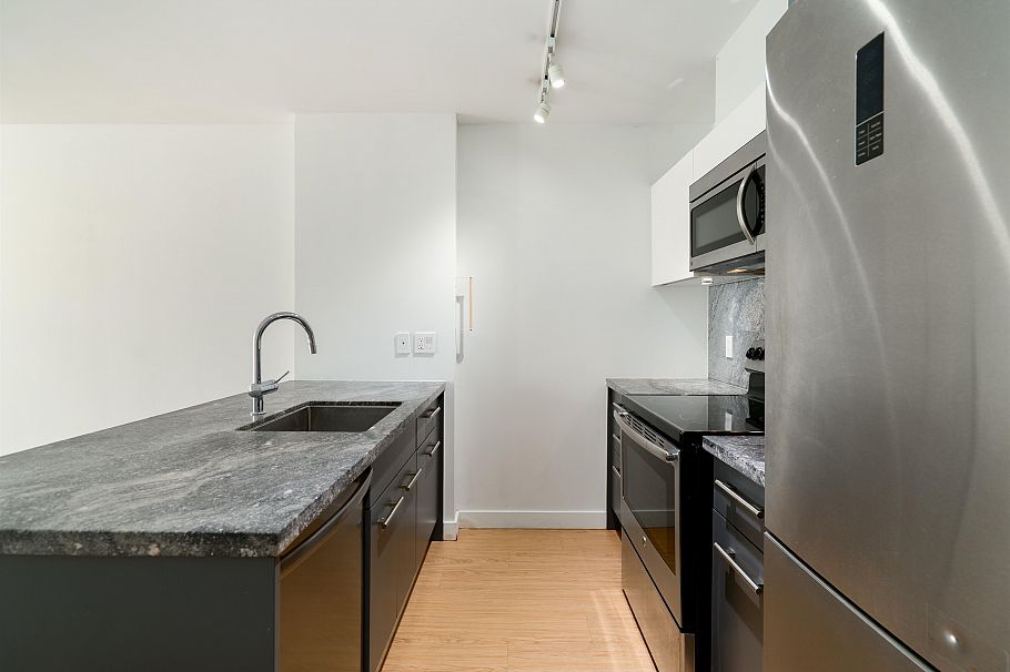 716 188 Keefer Street Vancouver, BC - 18