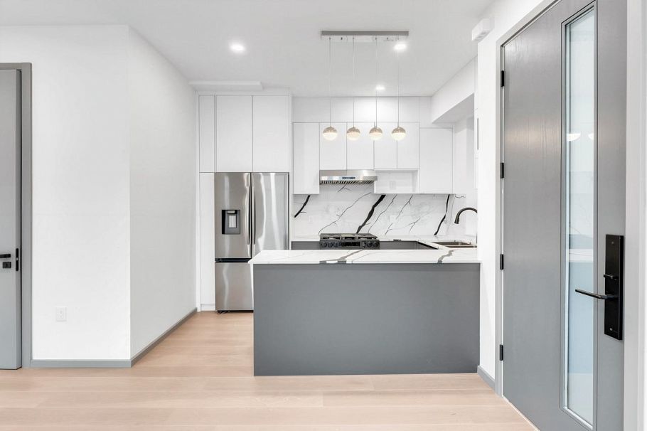 2 3547 E Georgia Street Vancouver, BC - 9