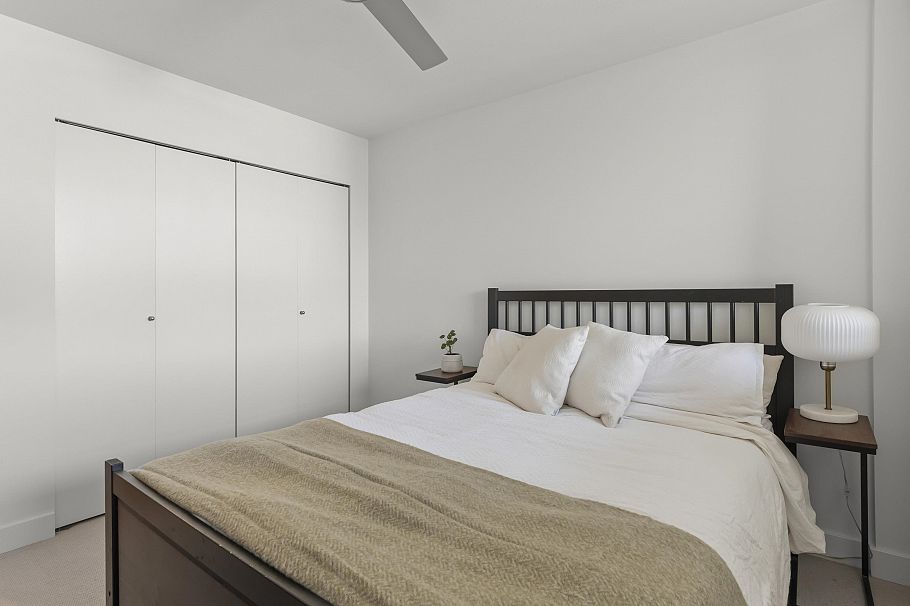 301 418 E Broadway Vancouver, BC - 17