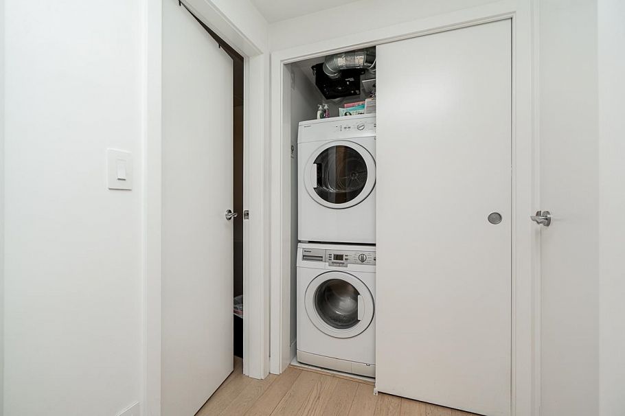 301 4638 Gladstone Street Vancouver, BC - 16