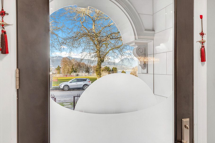 4320 W 8th Avenue Vancouver, BC - 2