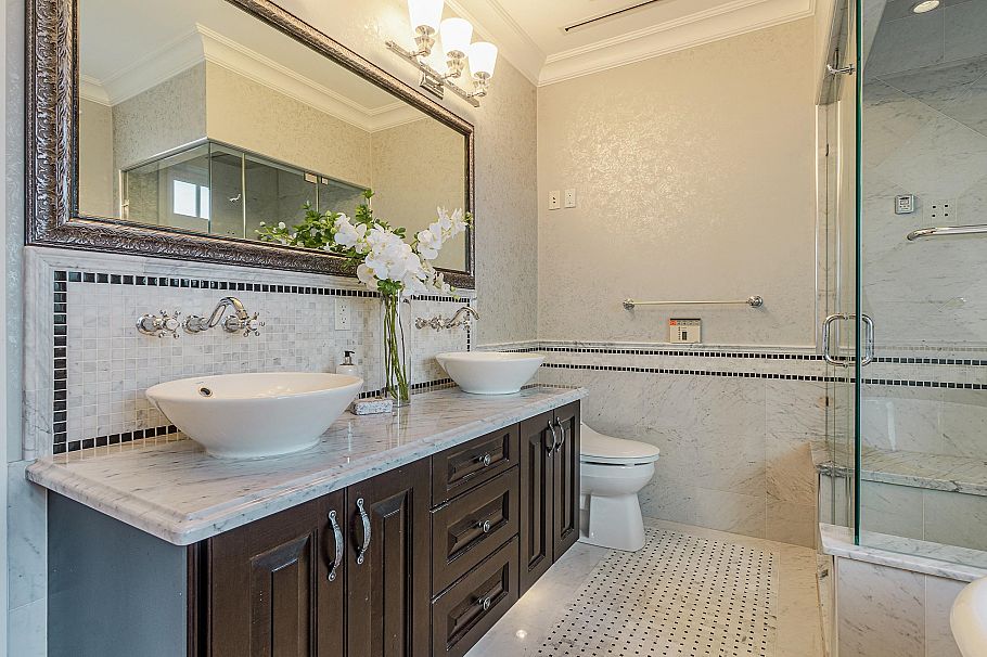 1657 W 58th Avenue Vancouver, BC - 25