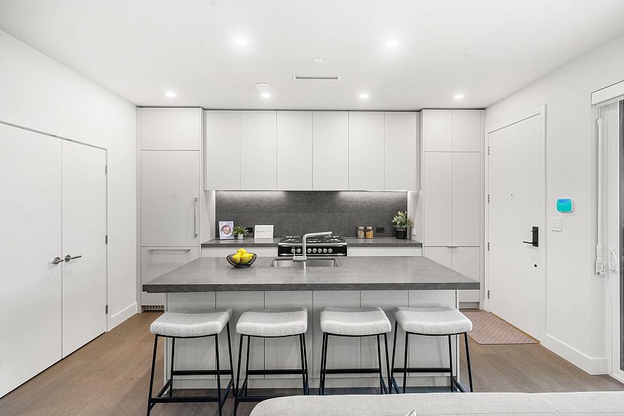 1 638 E 46th Avenue Vancouver, BC - 12