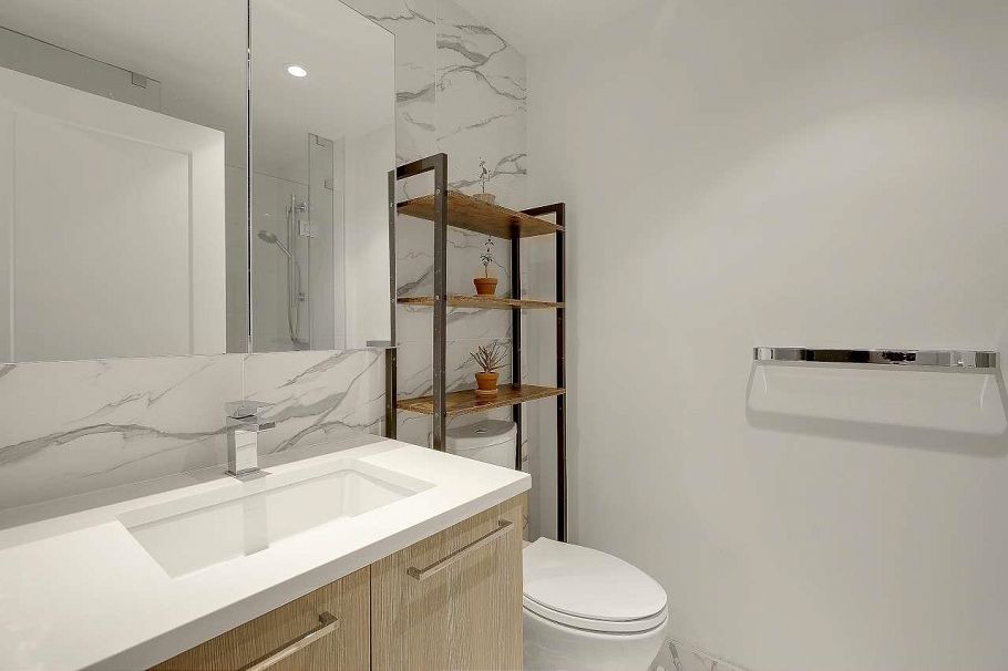 1003 3331 No. 3 Road Richmond, BC - 23