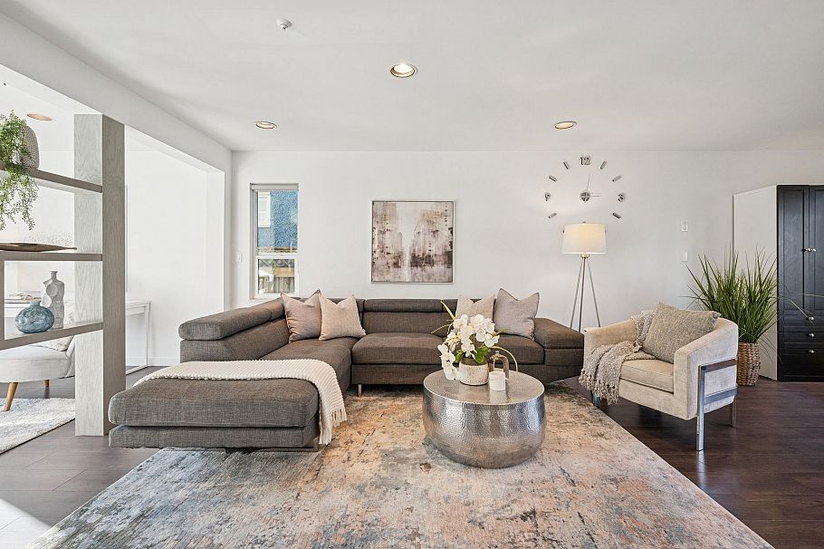 2748 E 23rd Avenue Vancouver, BC - 3