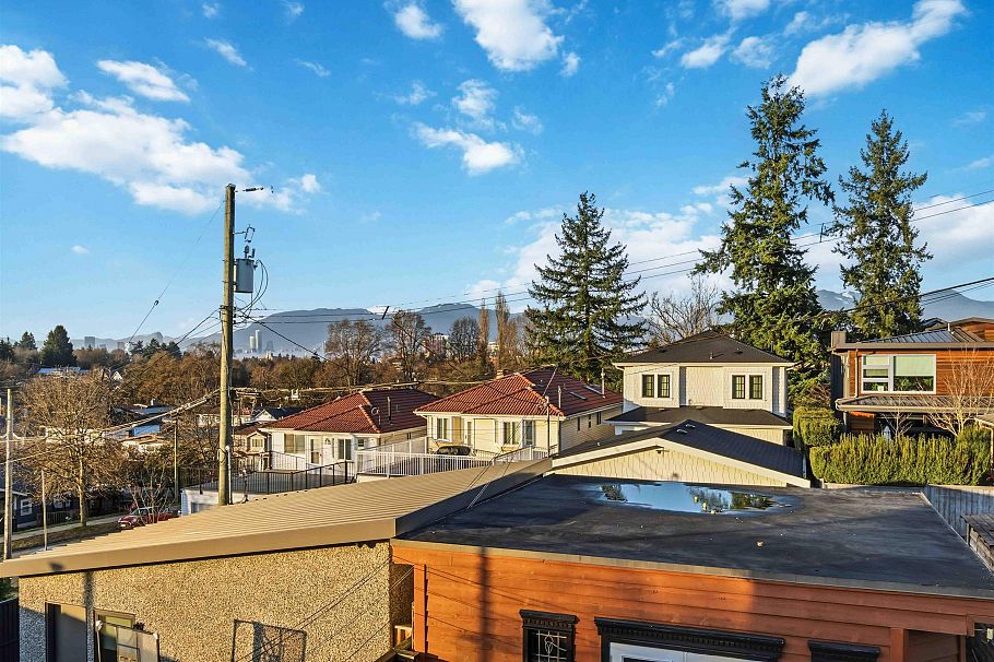 621 E 23rd Avenue Vancouver, BC - 30