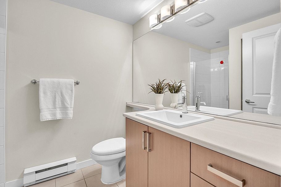 717 Premier Street North Vancouver, BC - 30