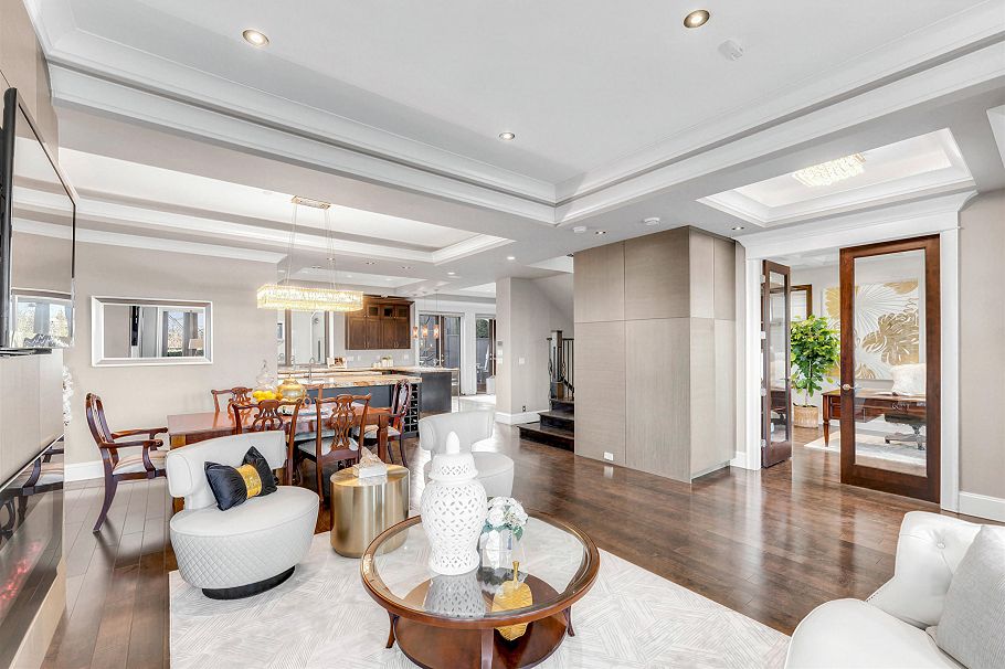 4320 W 8th Avenue Vancouver, BC - 5