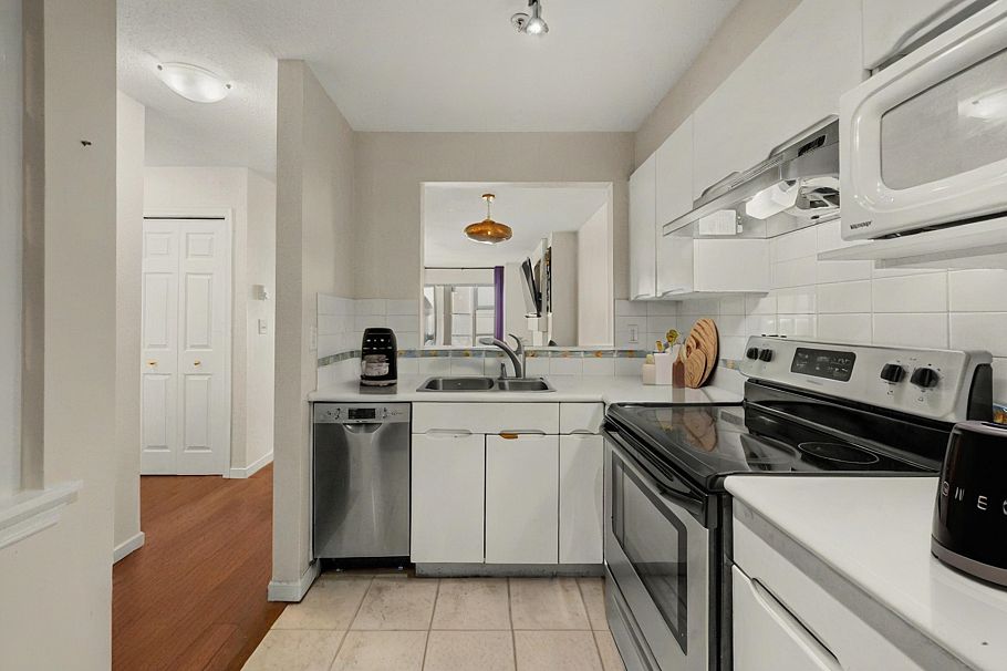 202 1333 W 7th Avenue Vancouver, BC - 8