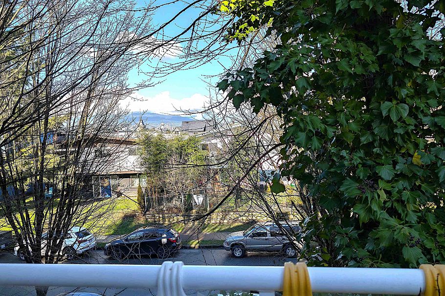 308 228 E 18th Avenue Vancouver, BC - 23