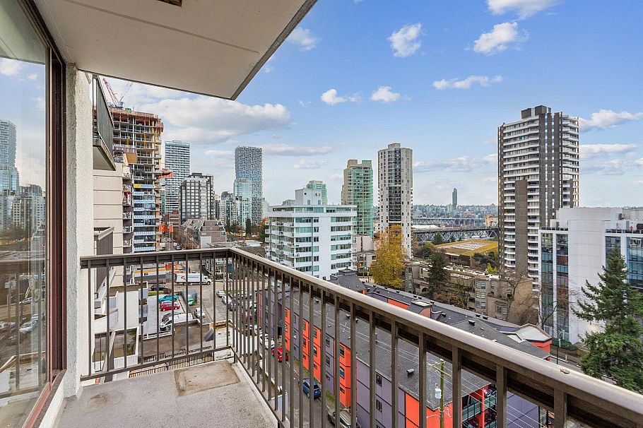 808 1146 Harwood Street Vancouver, BC - 22