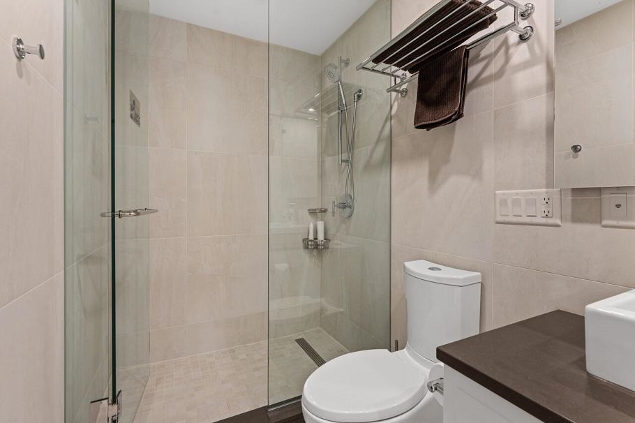 2898 Yukon Street Vancouver, BC - 26