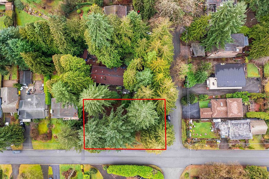 LOT 2 3091 Royal Avenue North Vancouver, BC - 6