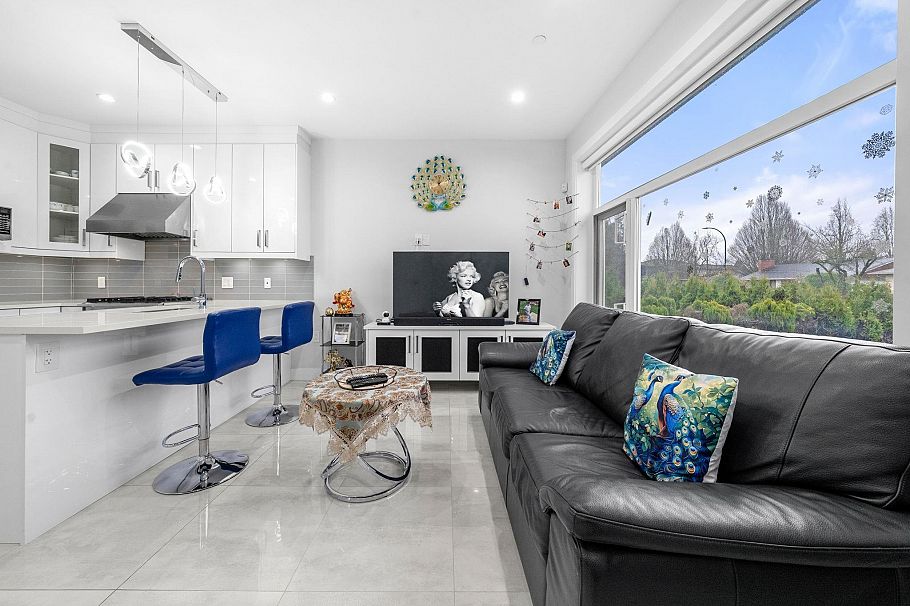 6751 Knight Street Vancouver, BC - 3