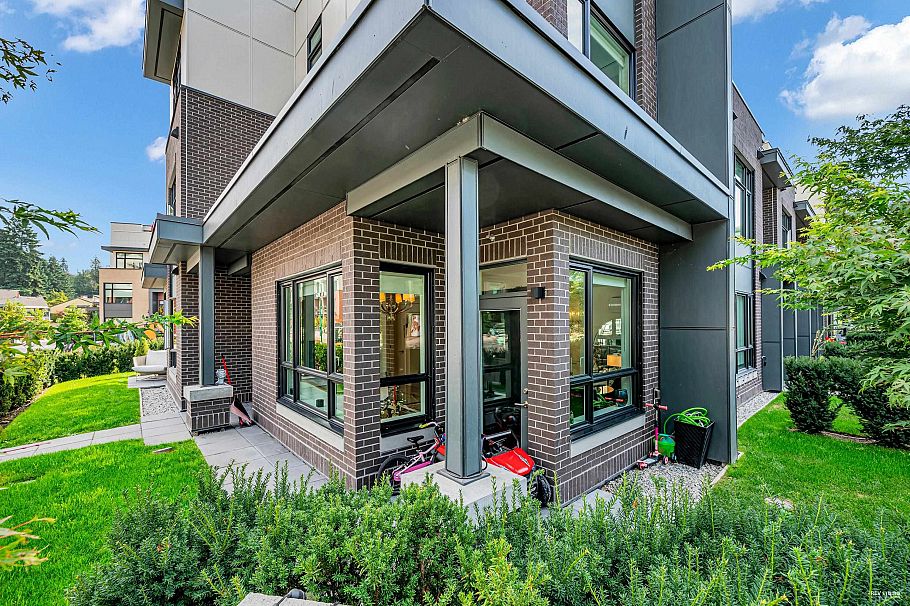 101 2035 Glenaire Drive North Vancouver, BC - 34