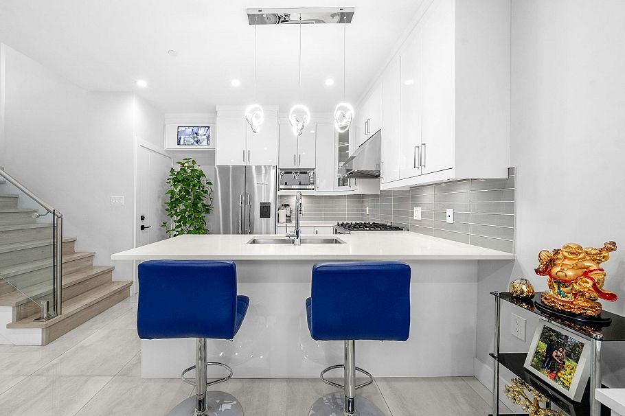 6751 Knight Street Vancouver, BC - 8