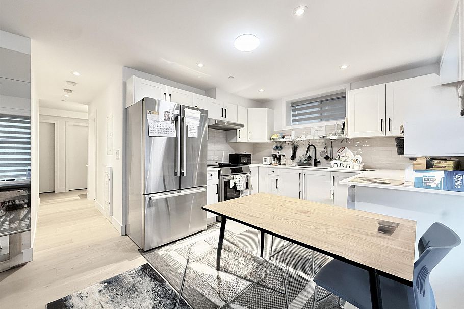 2931 E 28th Avenue Vancouver, BC - 27