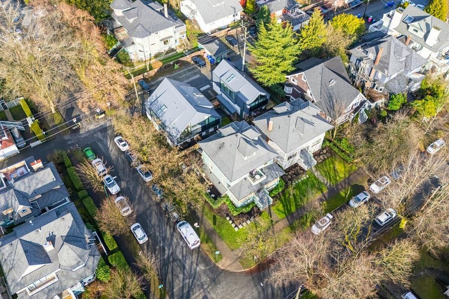 2898 Yukon Street Vancouver, BC - 32