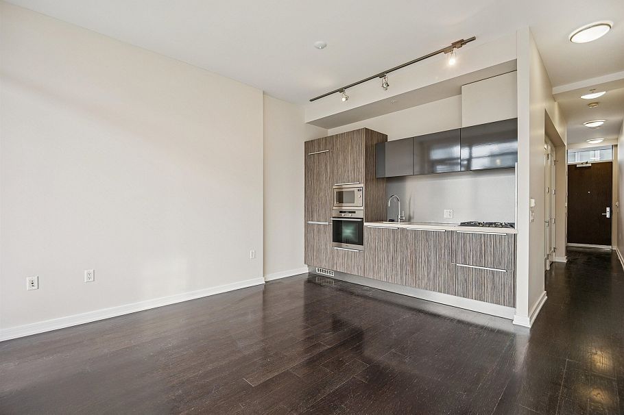 604 123 W 1st Avenue Vancouver, BC - 4