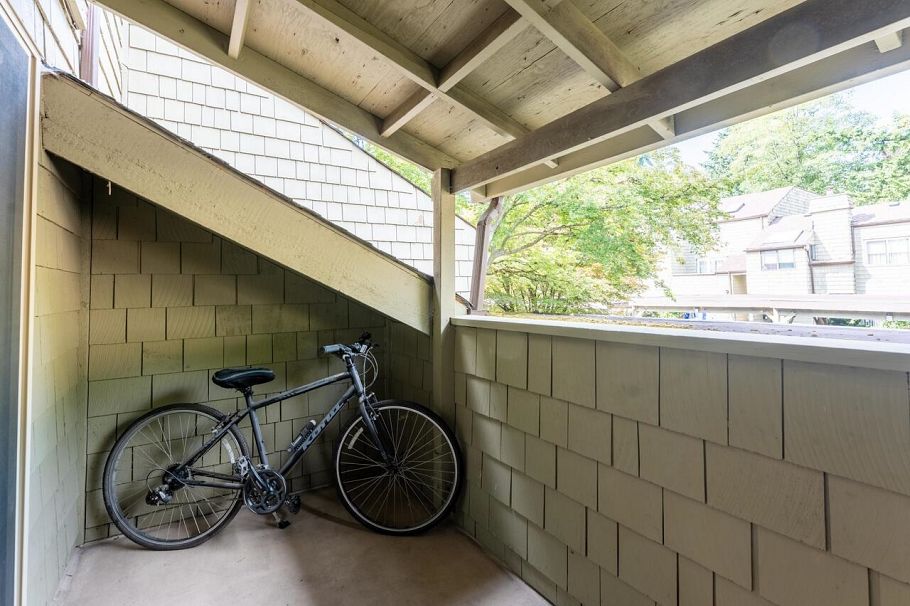 8132 Laval Place Vancouver, BC - 22