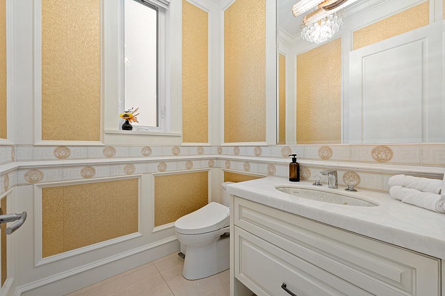 3981 W 35th Avenue Vancouver, BC - 9