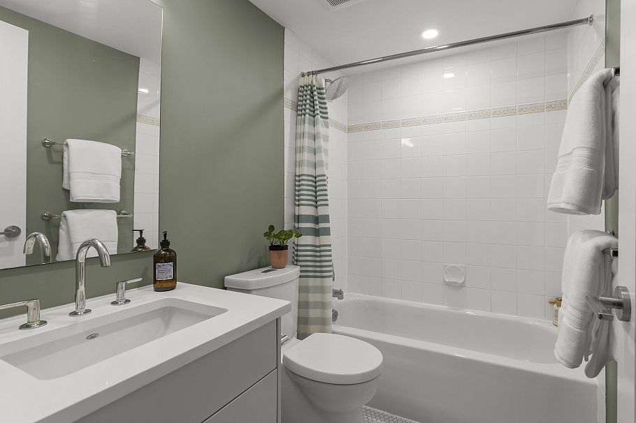 301 418 E Broadway Vancouver, BC - 16