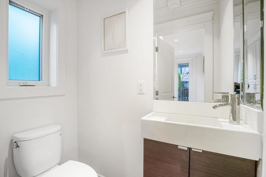 5095 Moss Street Vancouver, BC - 10