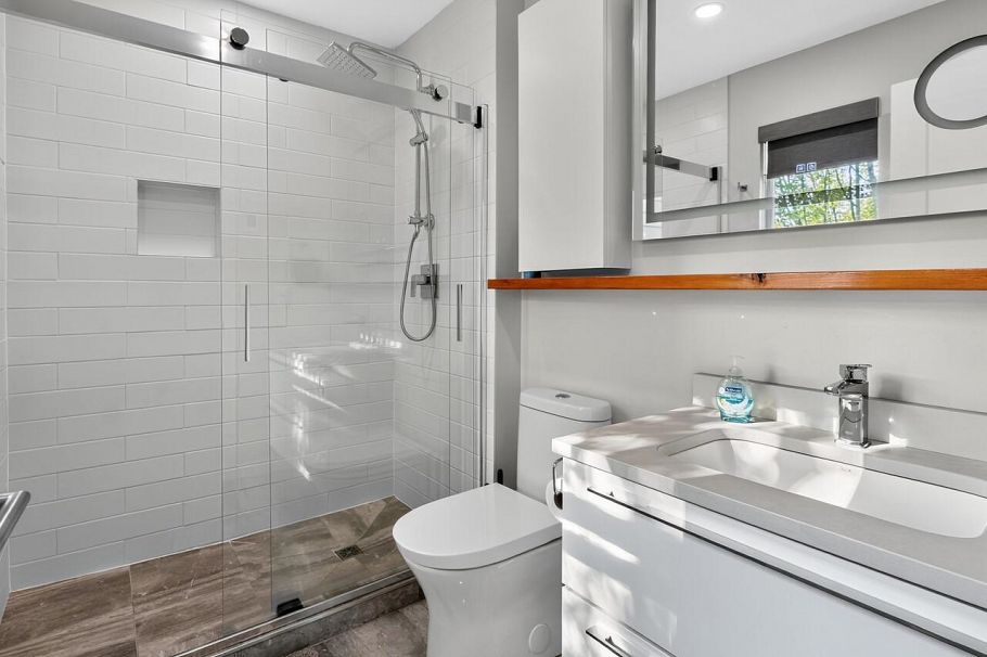 52 650 Roche Point Drive North Vancouver, BC - 15