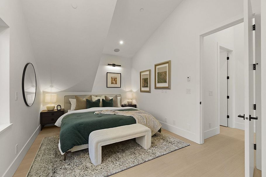 2 1945 E 13th Ave Avenue Vancouver, BC - 11