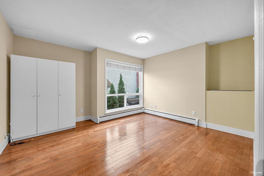 3191 W 23rd Avenue Vancouver, BC - 28