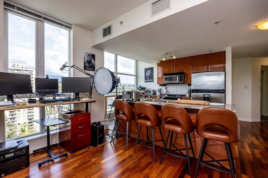 2107 188 E Esplanade North Vancouver, BC - 16