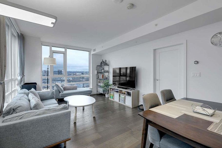 1003 3331 No. 3 Road Richmond, BC - 9