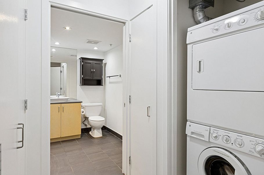 104 175 W 1st Street North Vancouver, BC - 19