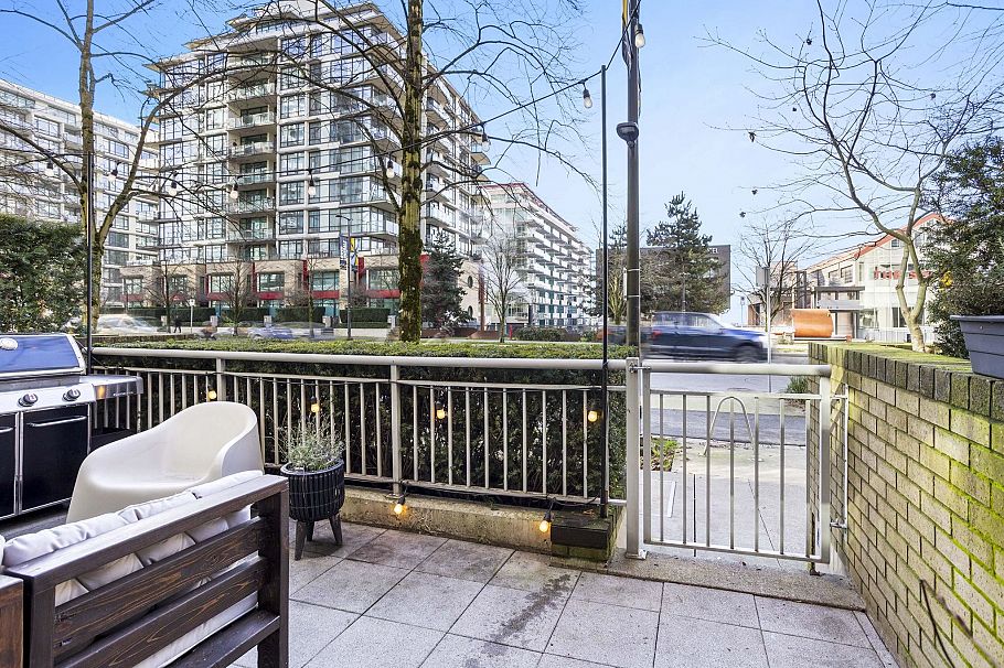 TH2 168 E Esplanade Avenue North Vancouver, BC - 19