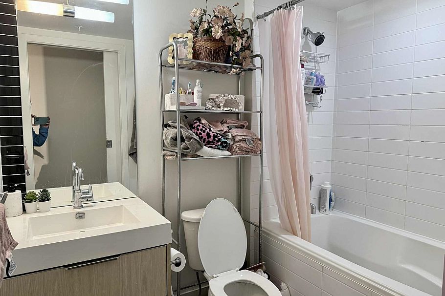 512 1325 Rolston Street Vancouver, BC - 11