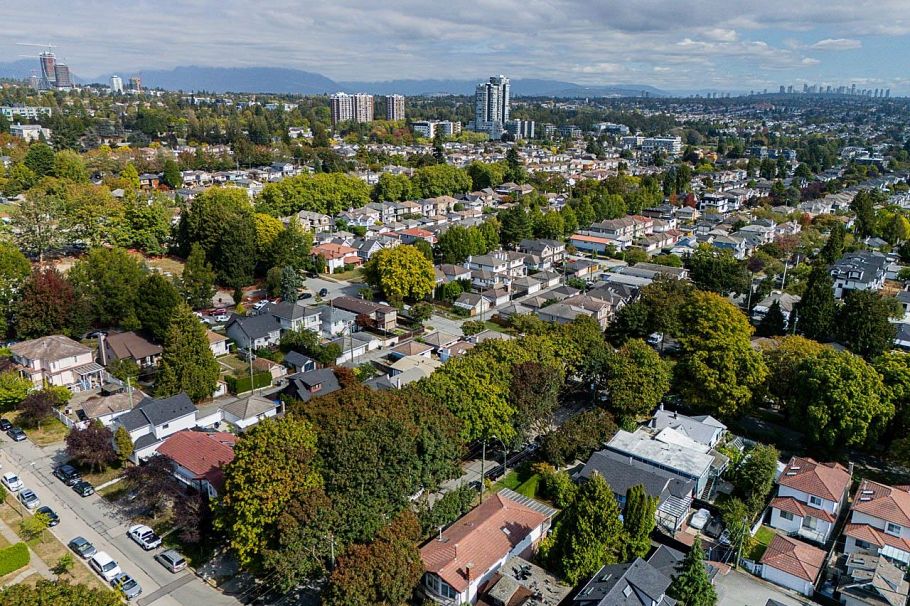 970 W 64th Avenue Vancouver, BC - 17